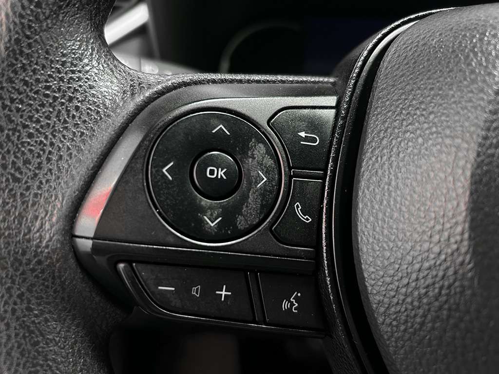 2023 Toyota Rav4 - Image 10