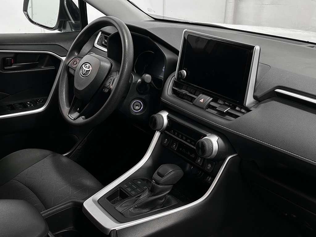 2023 Toyota Rav4 - Image 20