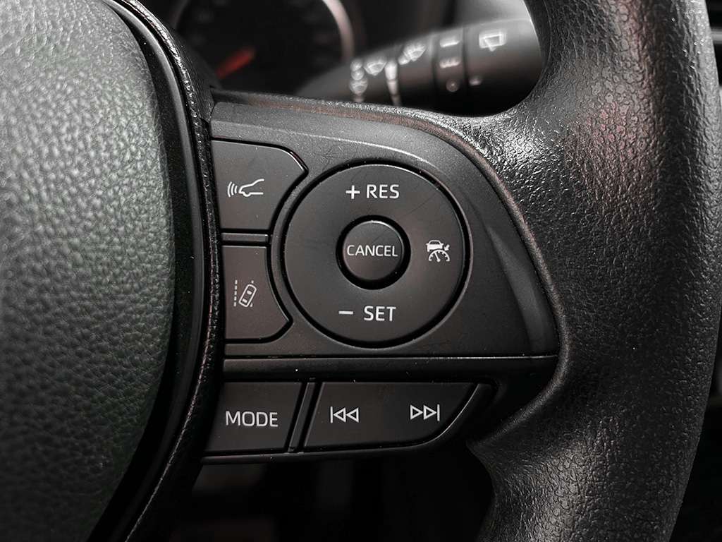 2021 Toyota Rav4 - Image 12