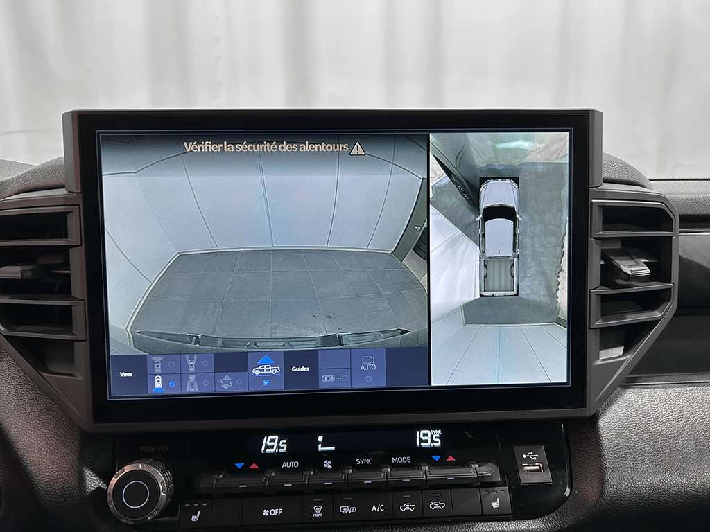 2025 Toyota Tundra - Image 15