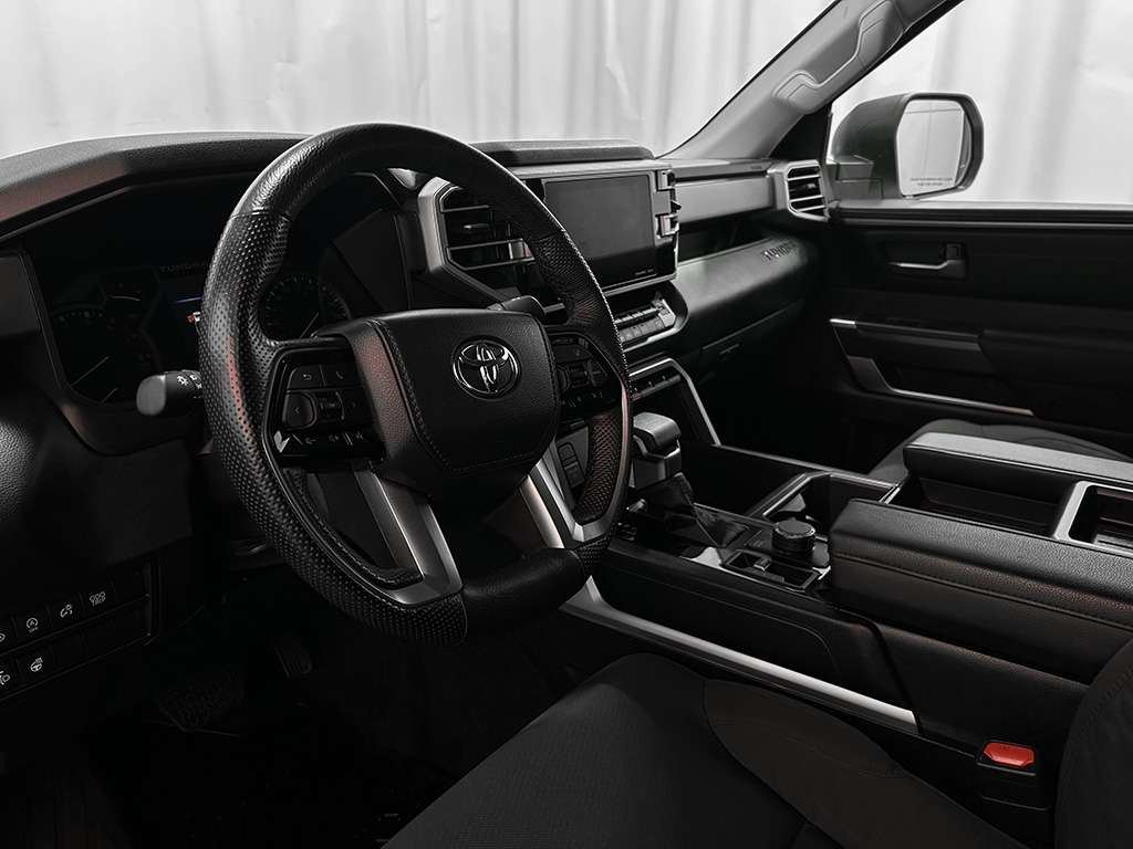2024 Toyota Tundra - Image 8