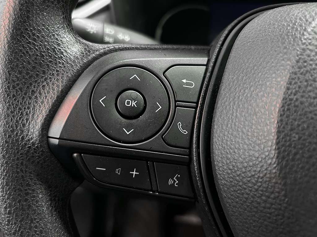 2023 Toyota Rav4 - Image 10