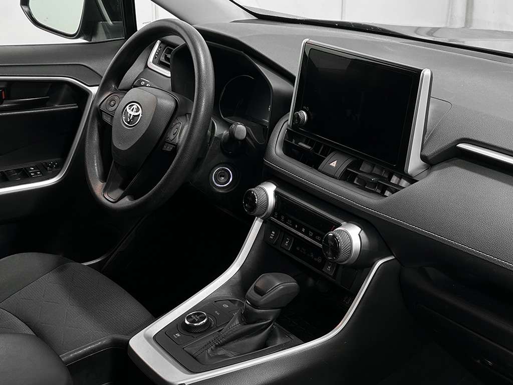 2023 Toyota Rav4 - Image 20