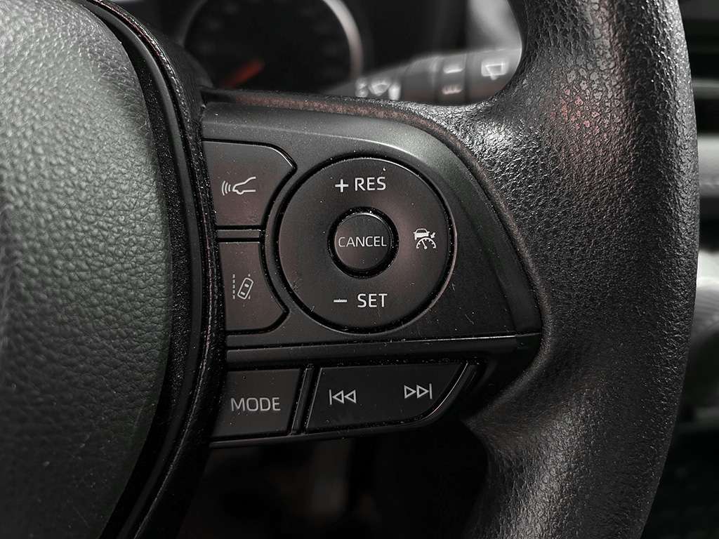 2021 Toyota Rav4 - Image 12