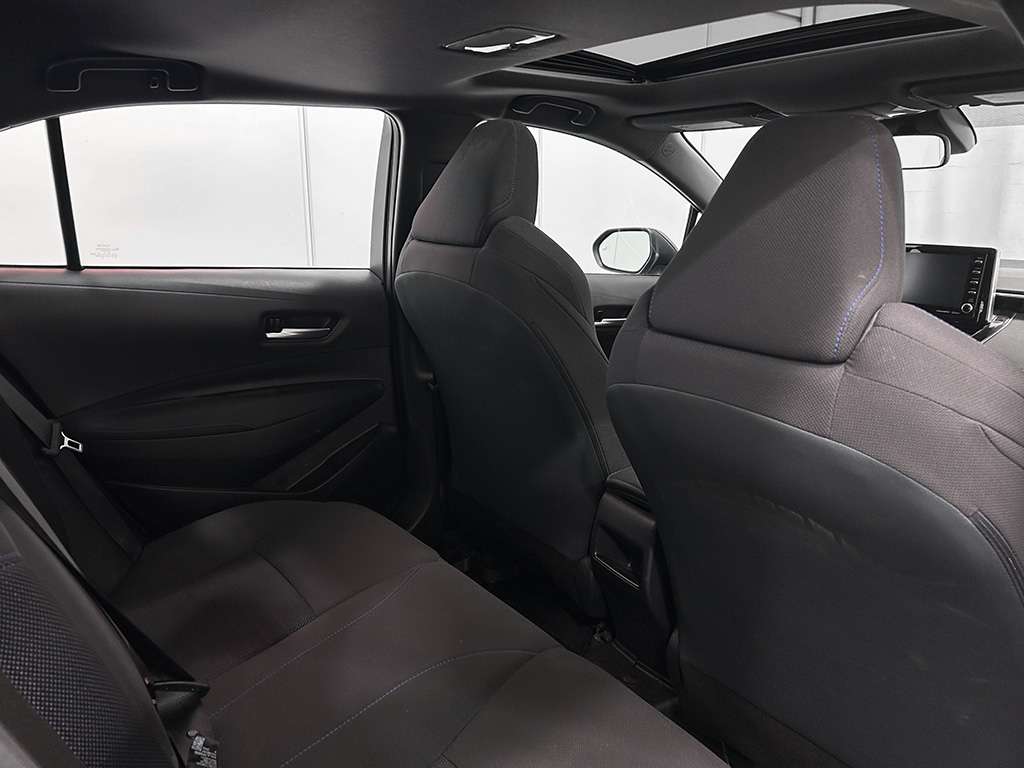 2022 Toyota Corolla - Image 18