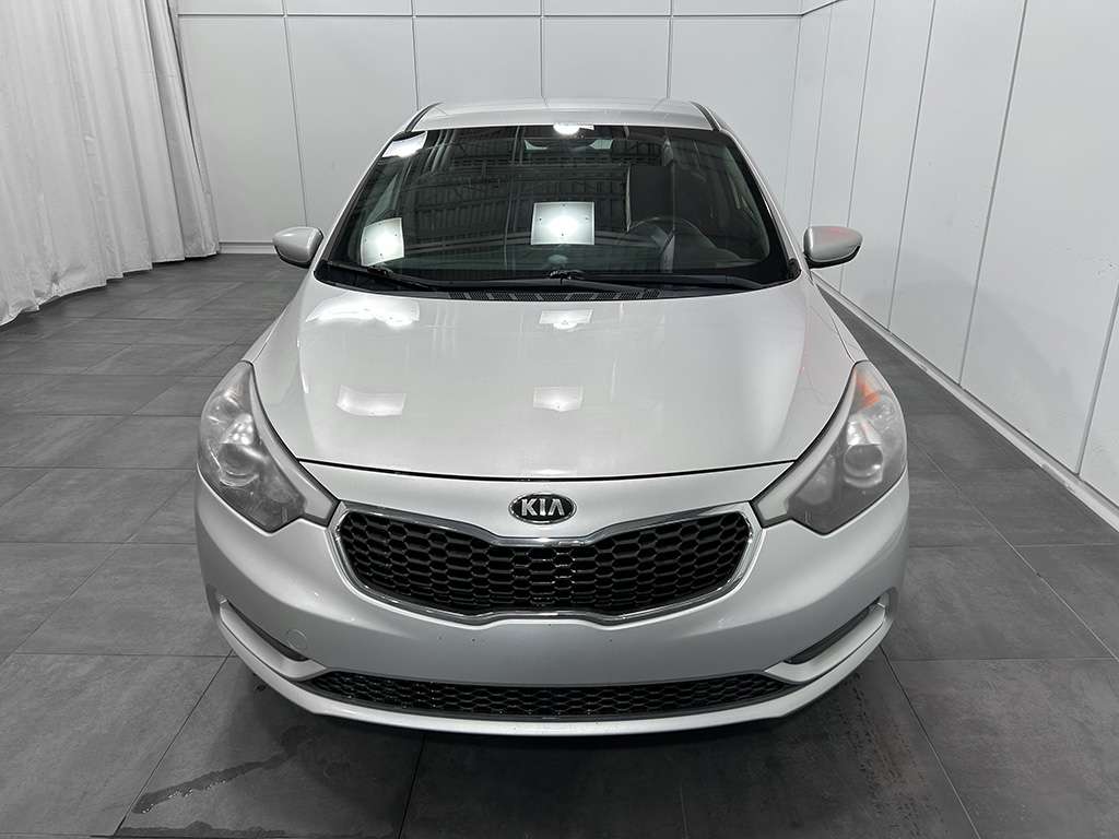 2015 Kia Forte - Image 2