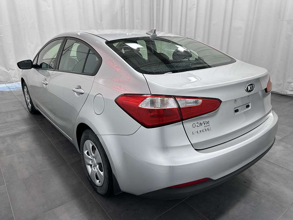2015 Kia Forte - Image 4