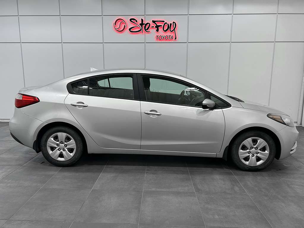 2015 Kia Forte - Image 7