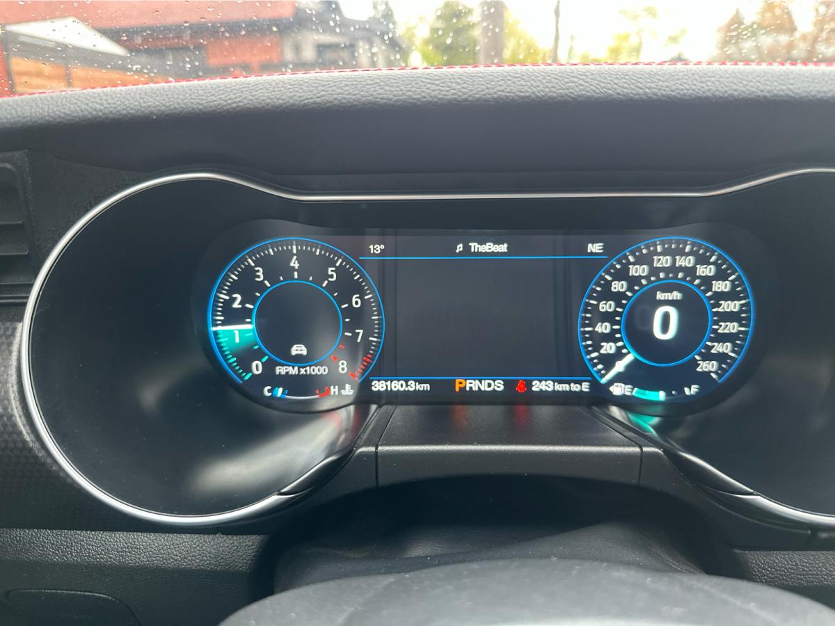 2022 Ford Mustang - Image 11