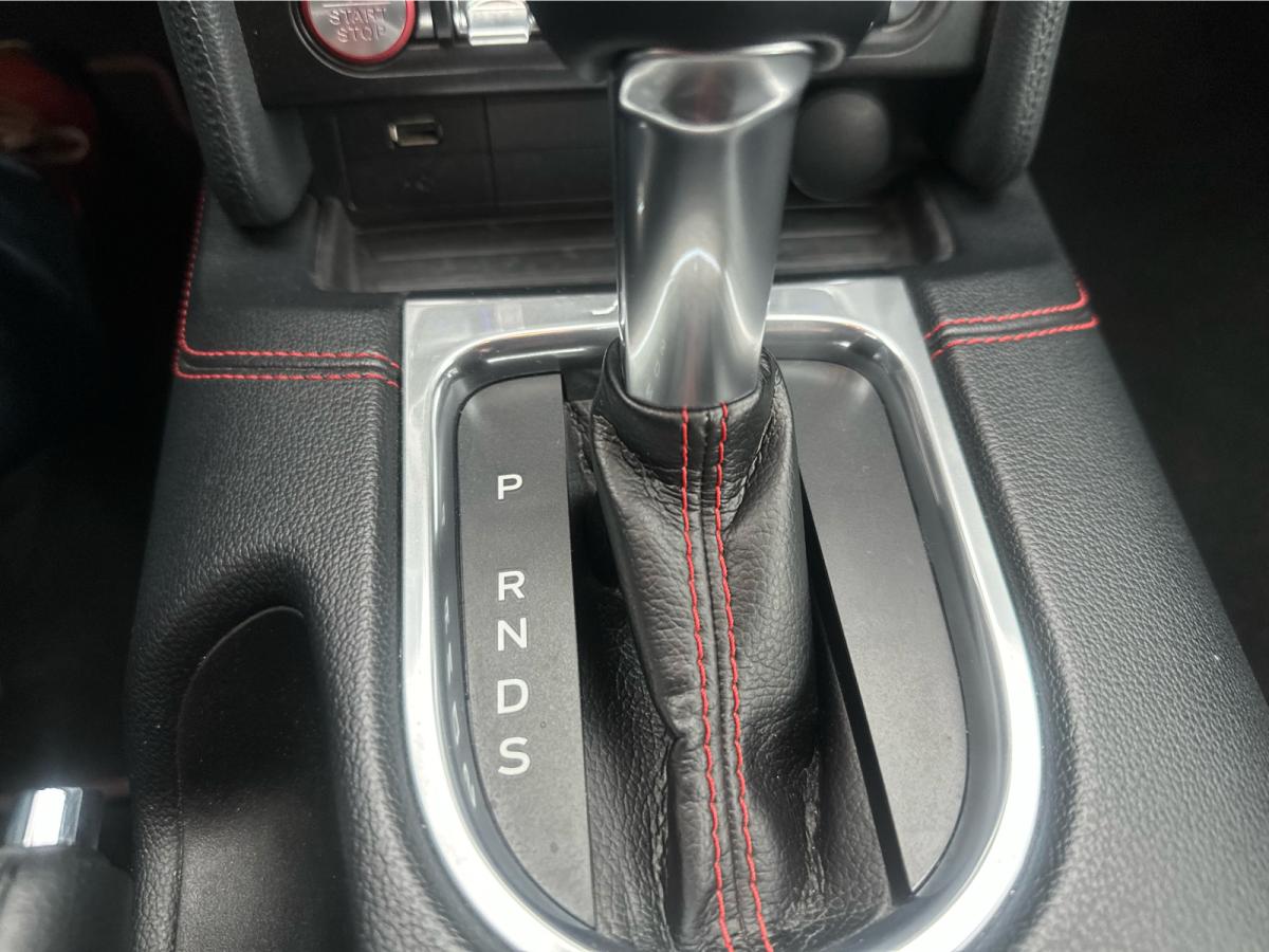 2022 Ford Mustang - Image 12