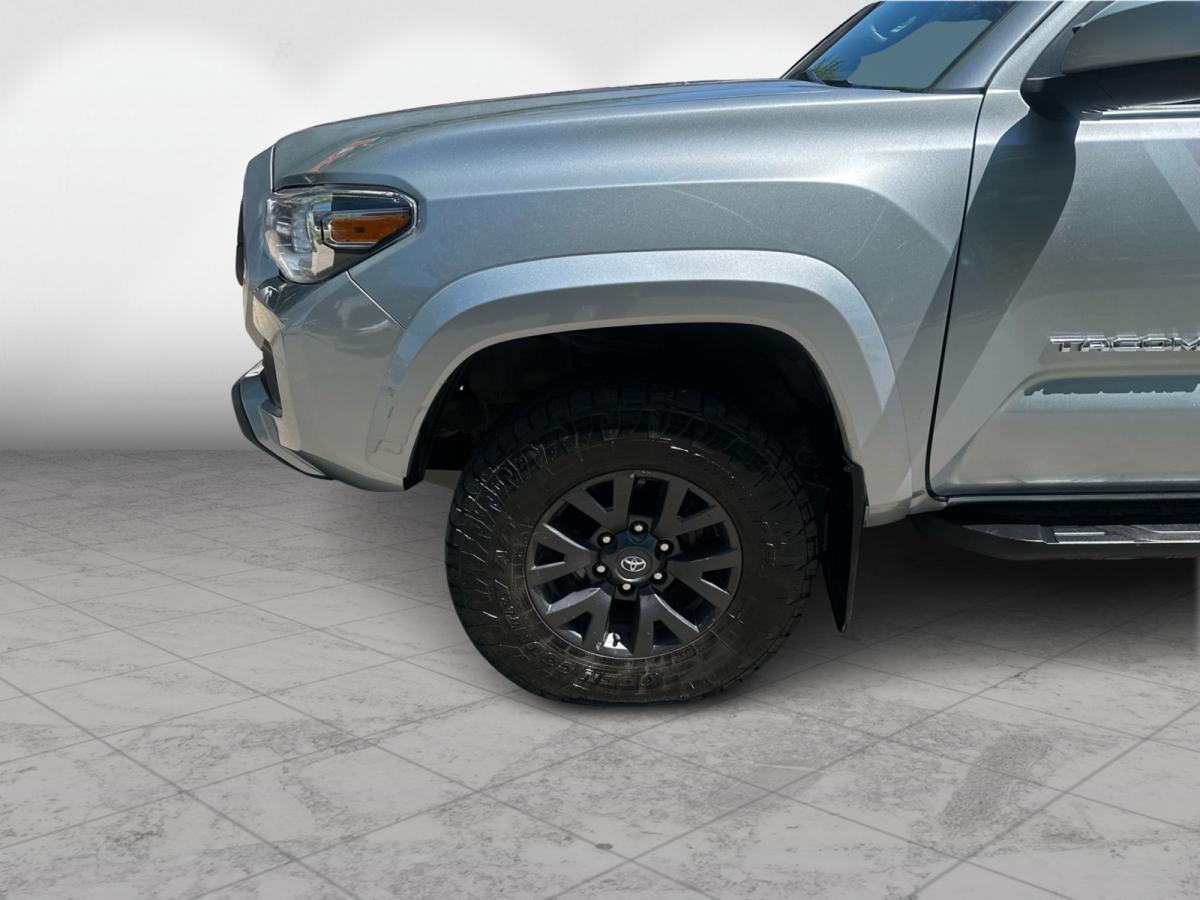 2023 Toyota Tacoma - Image 9
