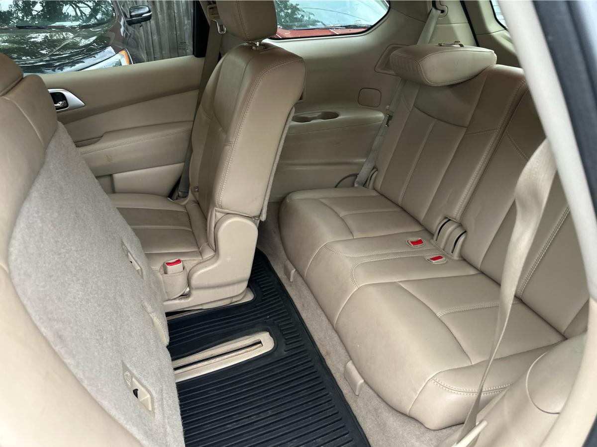 2014 Nissan Pathfinder - Image 11