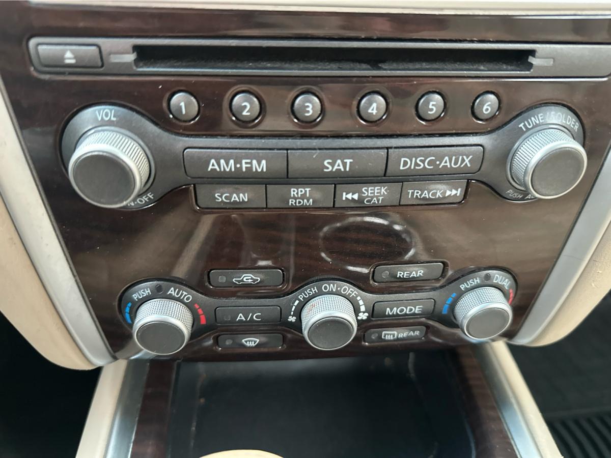 2014 Nissan Pathfinder - Image 17