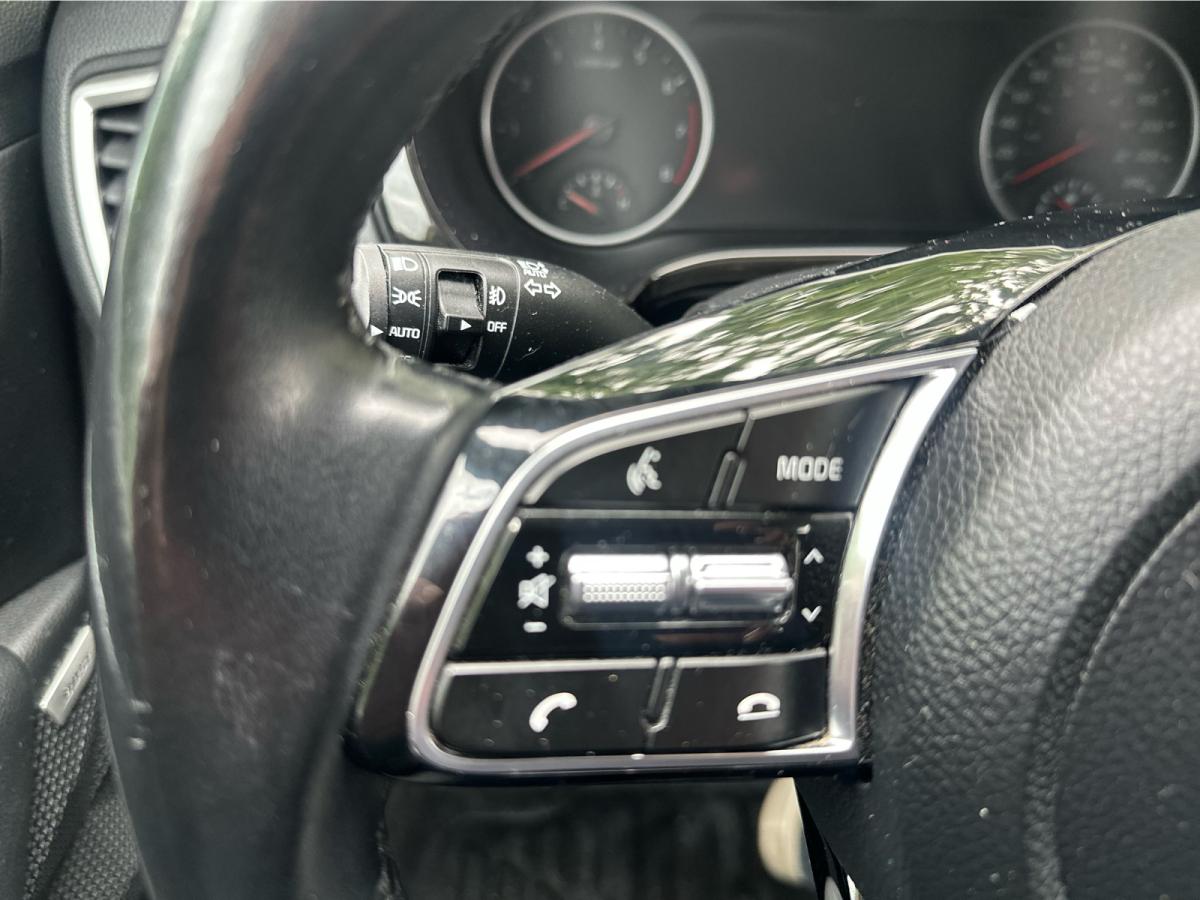 2021 Kia Seltos - Image 17