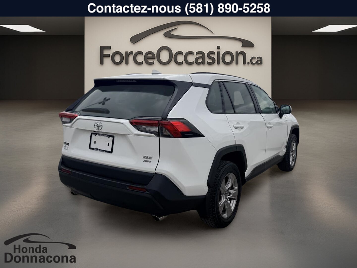 2022 Toyota RAV4 - Image 11