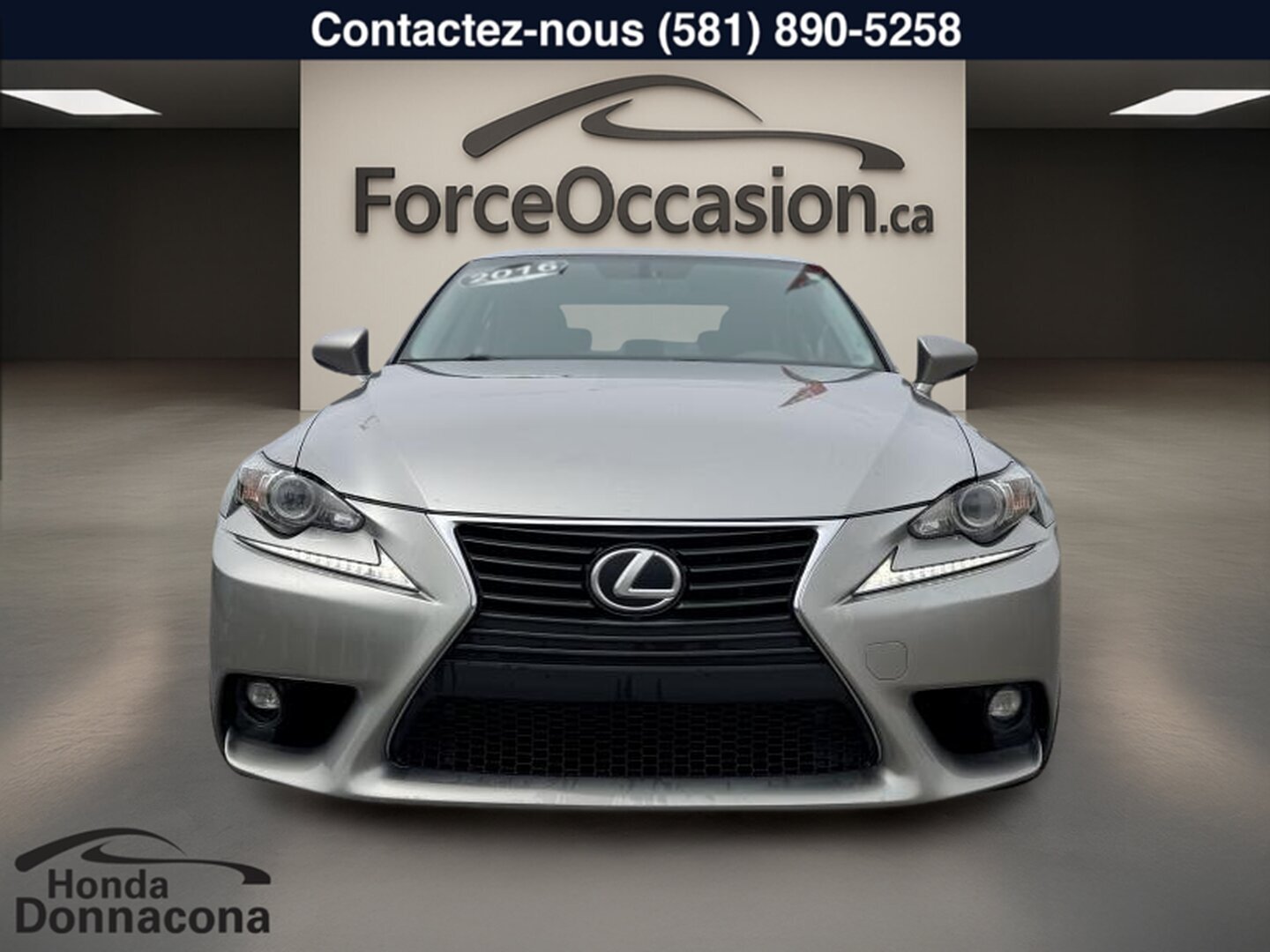 2016 Lexus IS 300 - Image 6