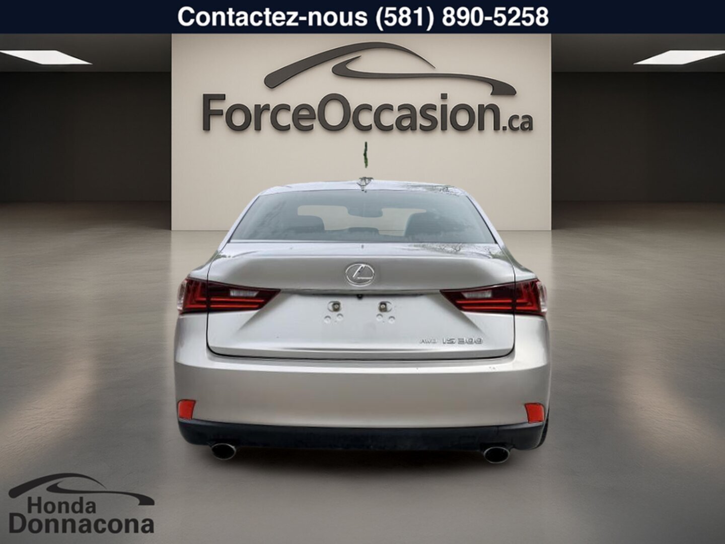2016 Lexus IS 300 - Image 10