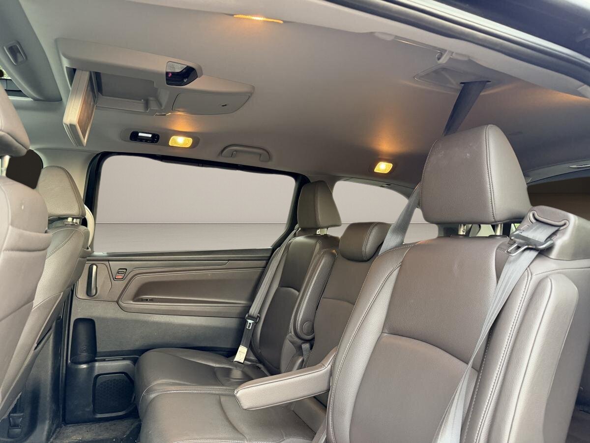 2019 Honda Odyssey - Image 11