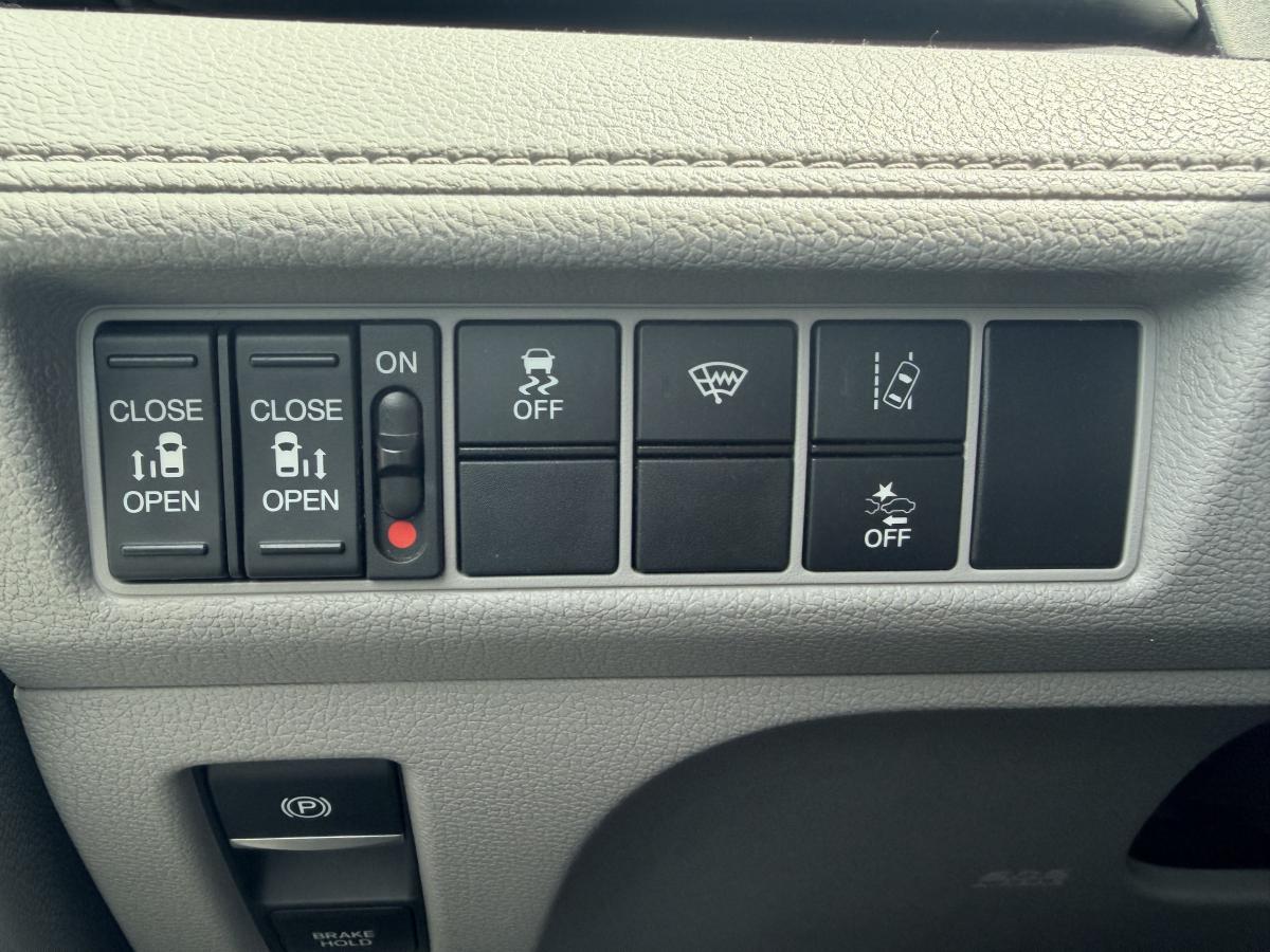2020 Honda Odyssey - Image 17