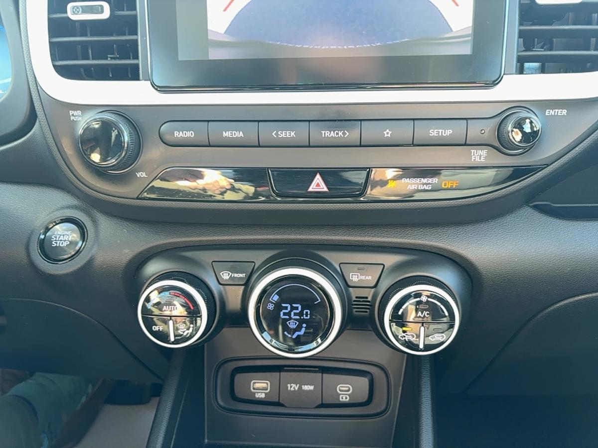 2023 Hyundai Venue - Image 13