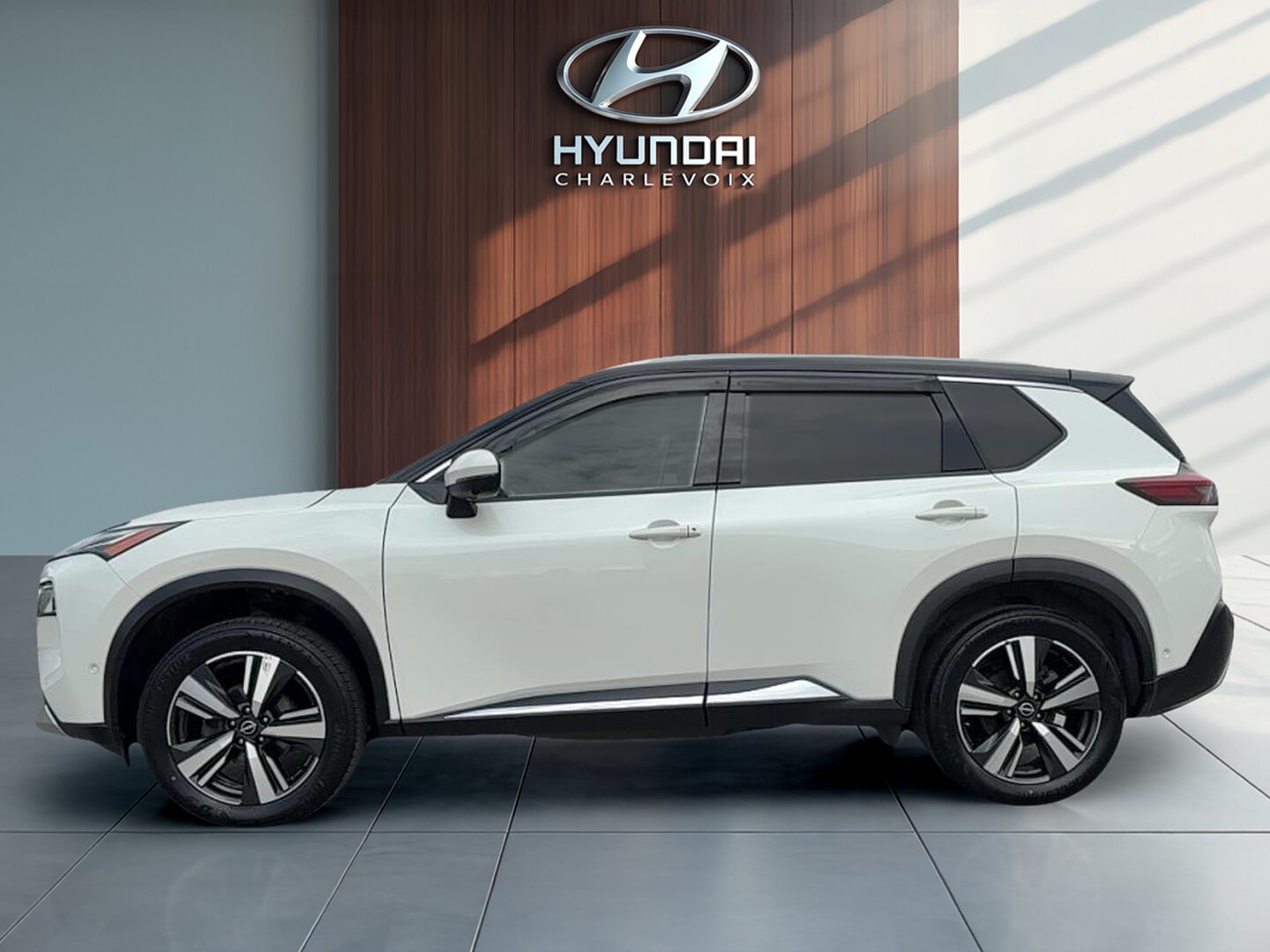 2023 Nissan Rogue - Image 5