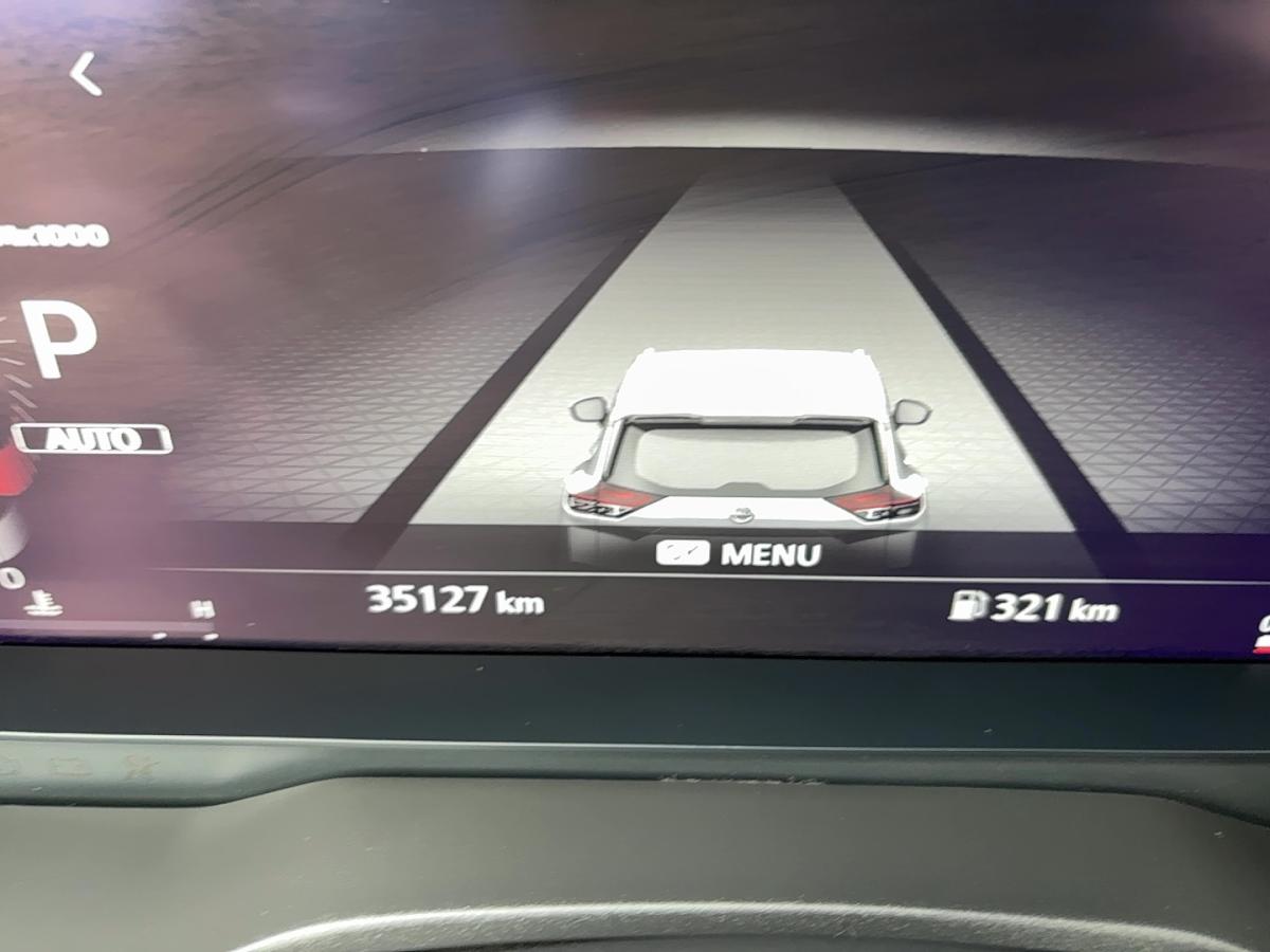 2023 Nissan Rogue - Image 16
