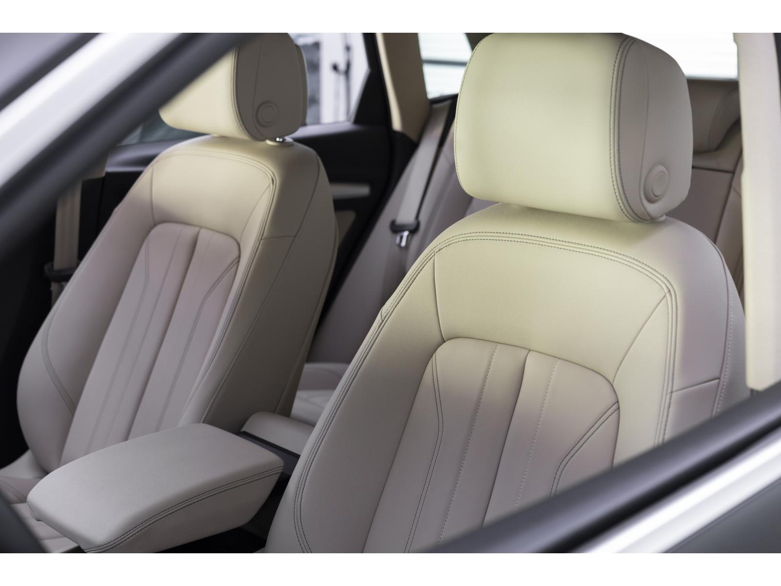 2024 Audi Q5 - Image 16