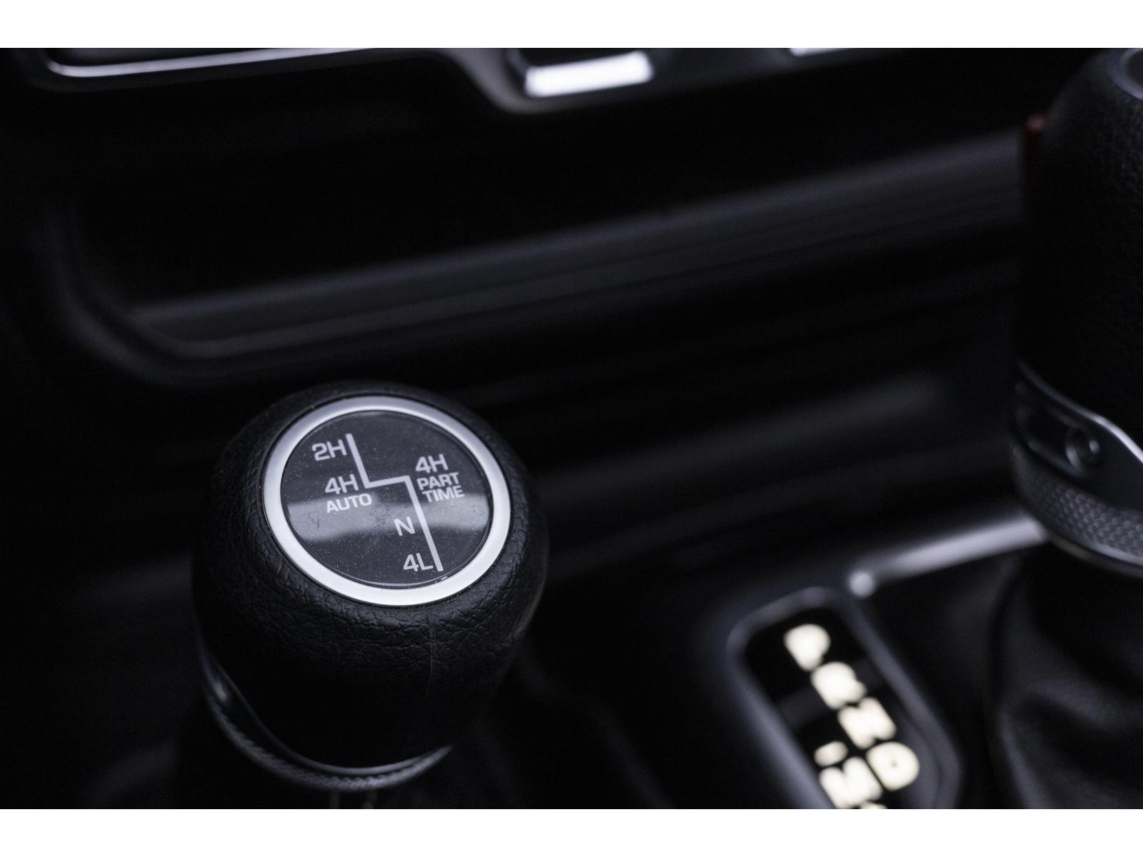 2020 Jeep Wrangler - Image 24