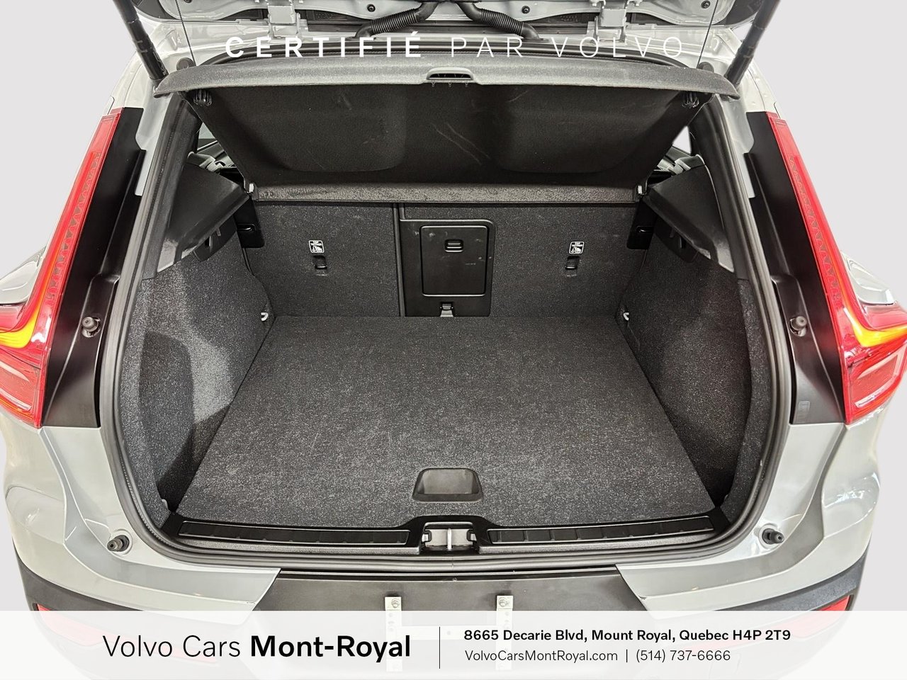 2025 Volvo XC40 - Image 5