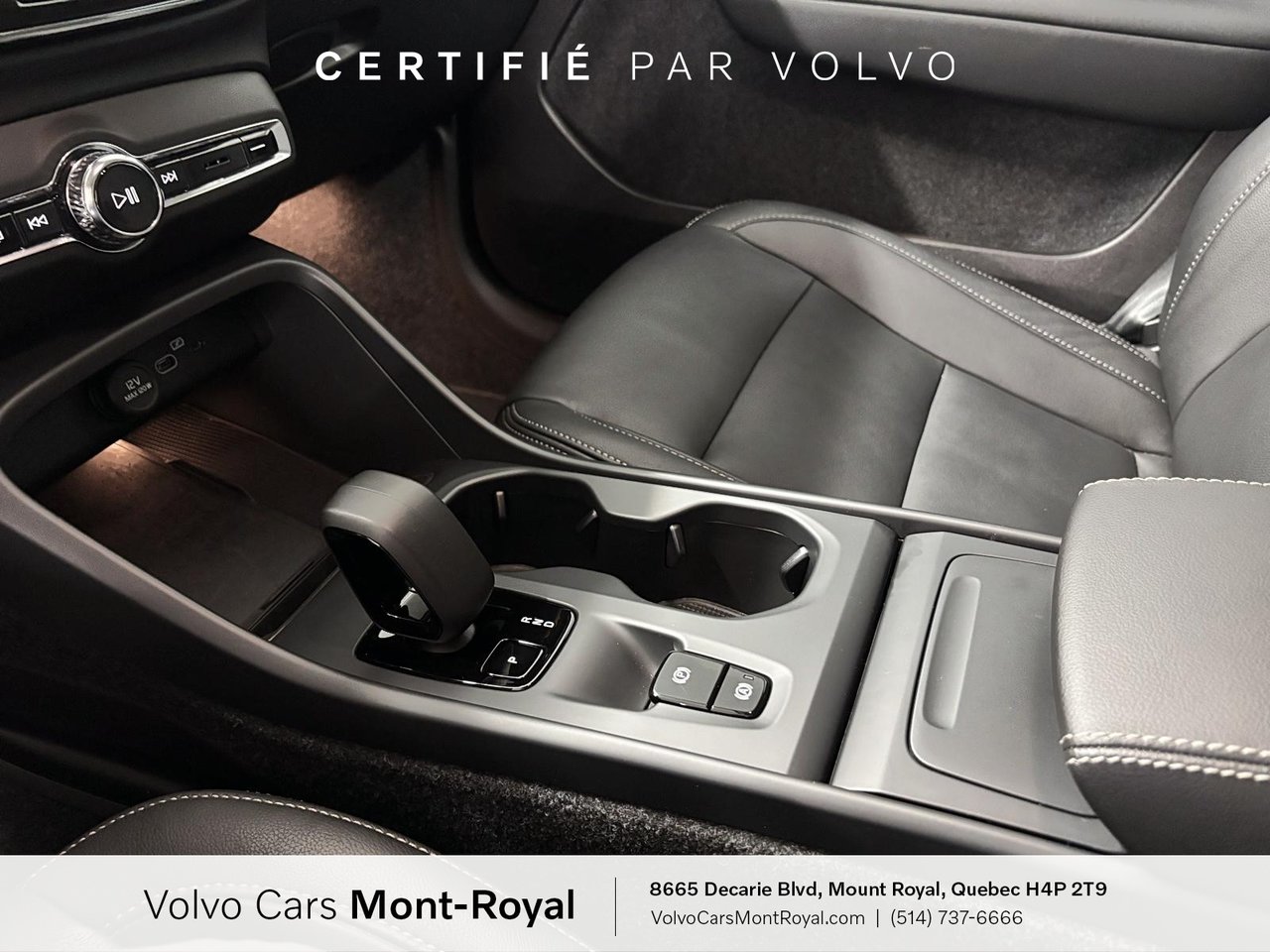 2025 Volvo XC40 - Image 13