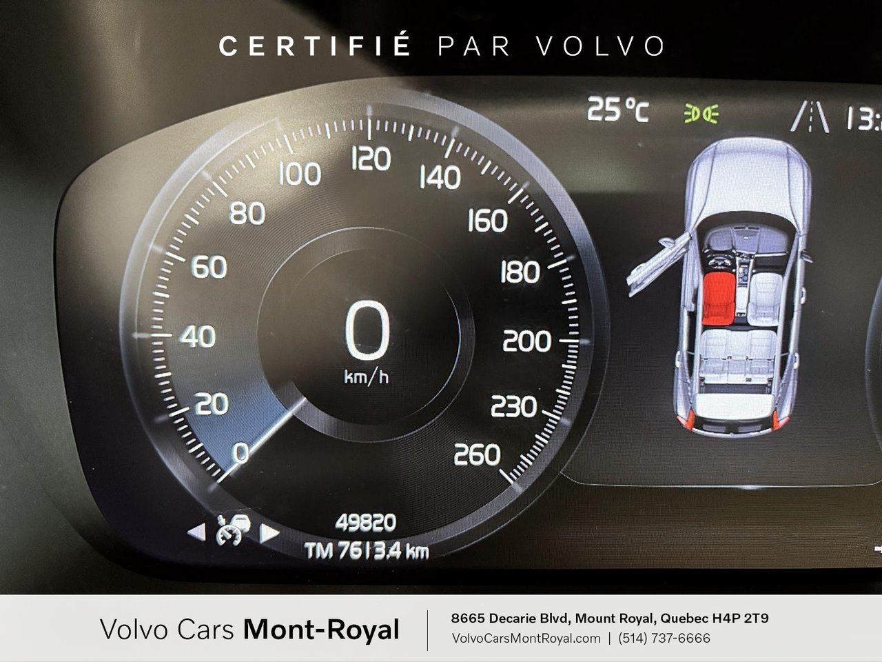 2022 Volvo XC40 - Image 12