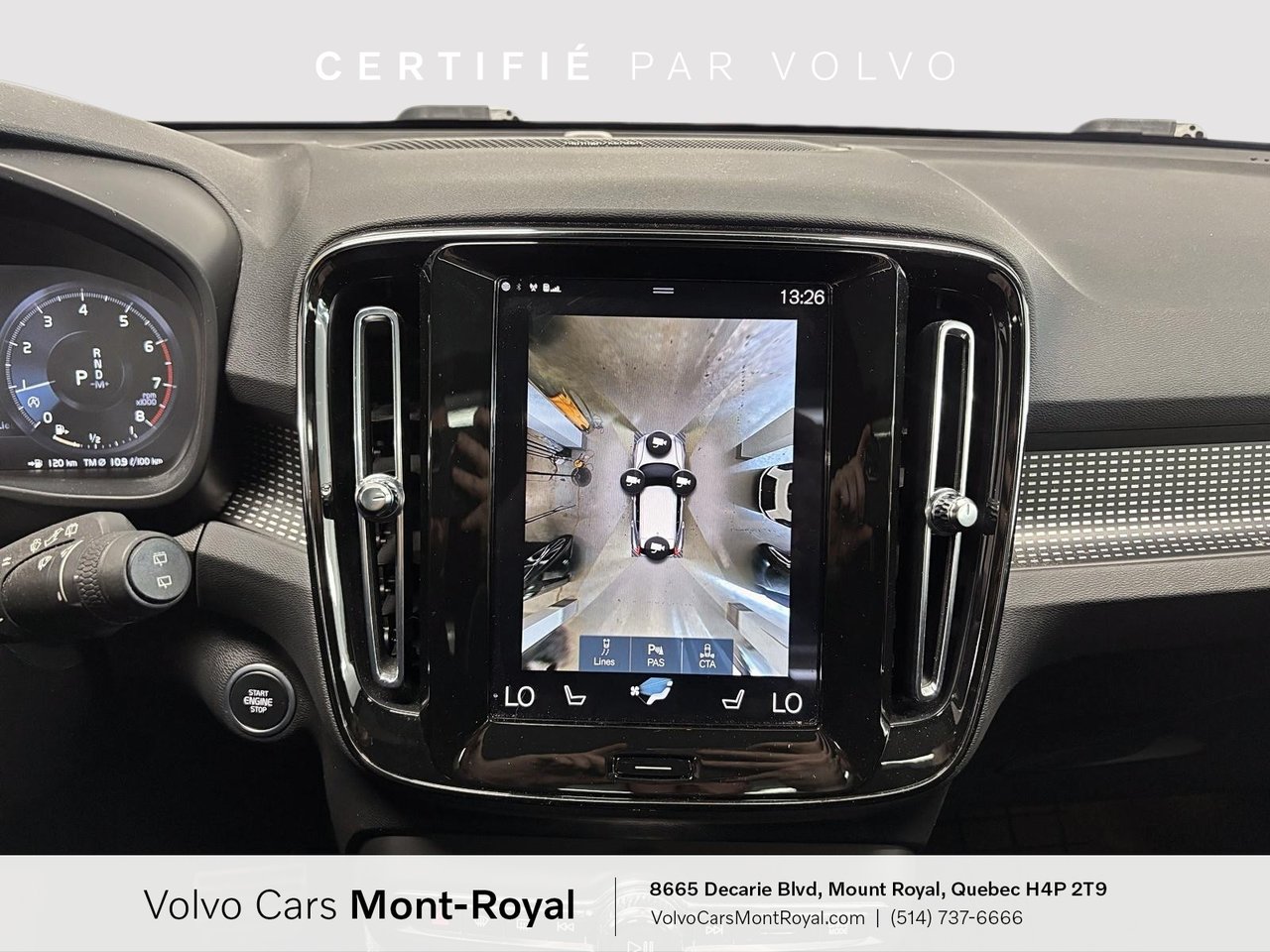 2022 Volvo XC40 - Image 16