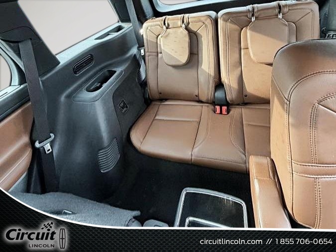 2022 Lincoln Aviator - Image 8