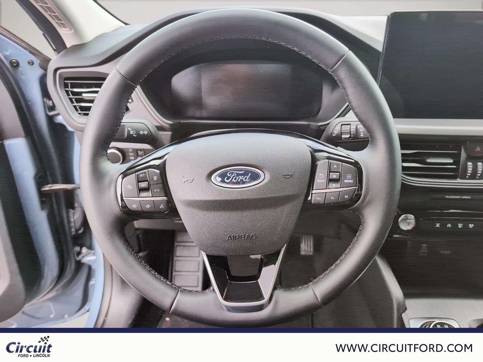 2025 Ford Escape - Image 12