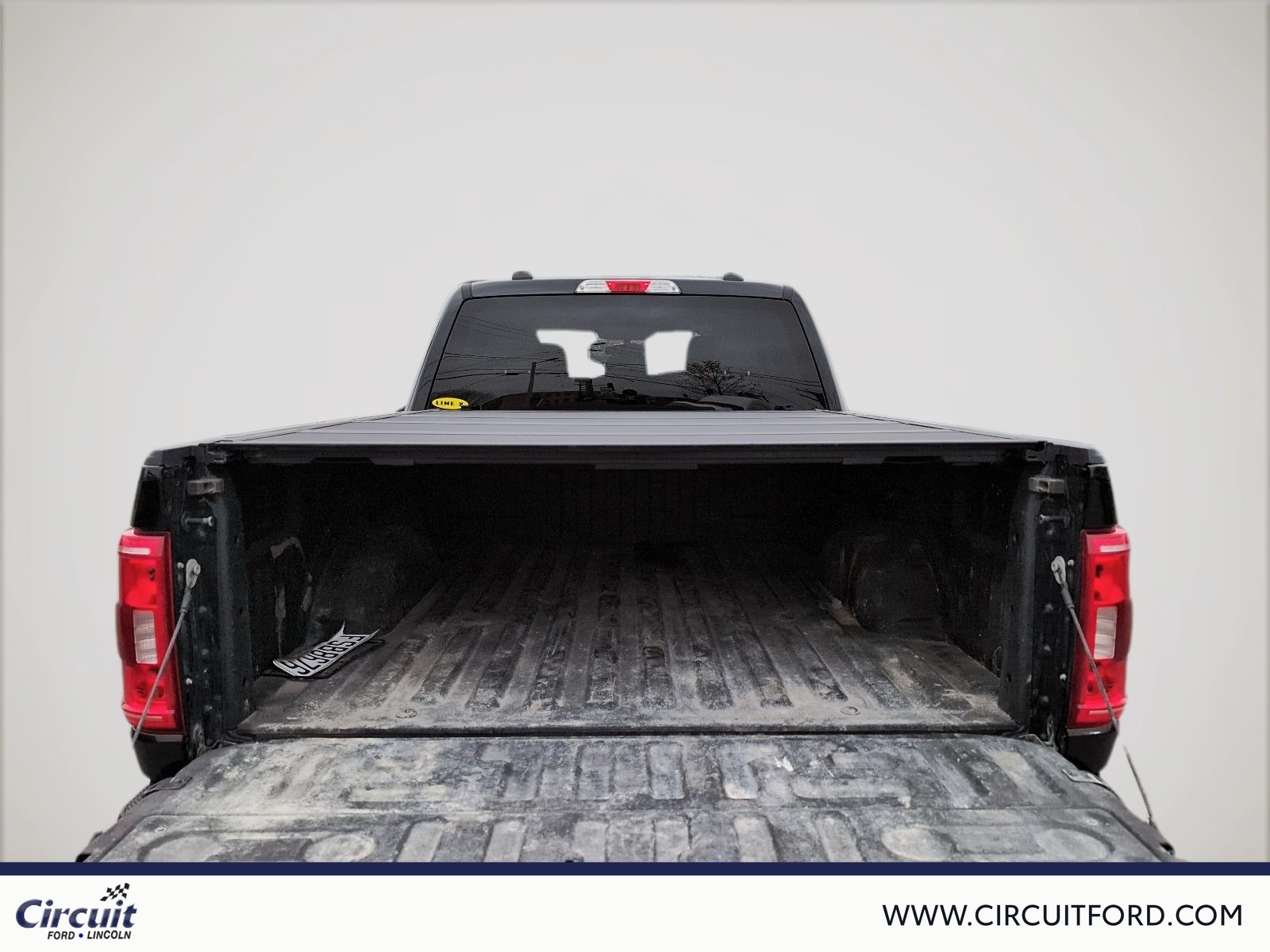 2022 Ford F-150 - Image 17