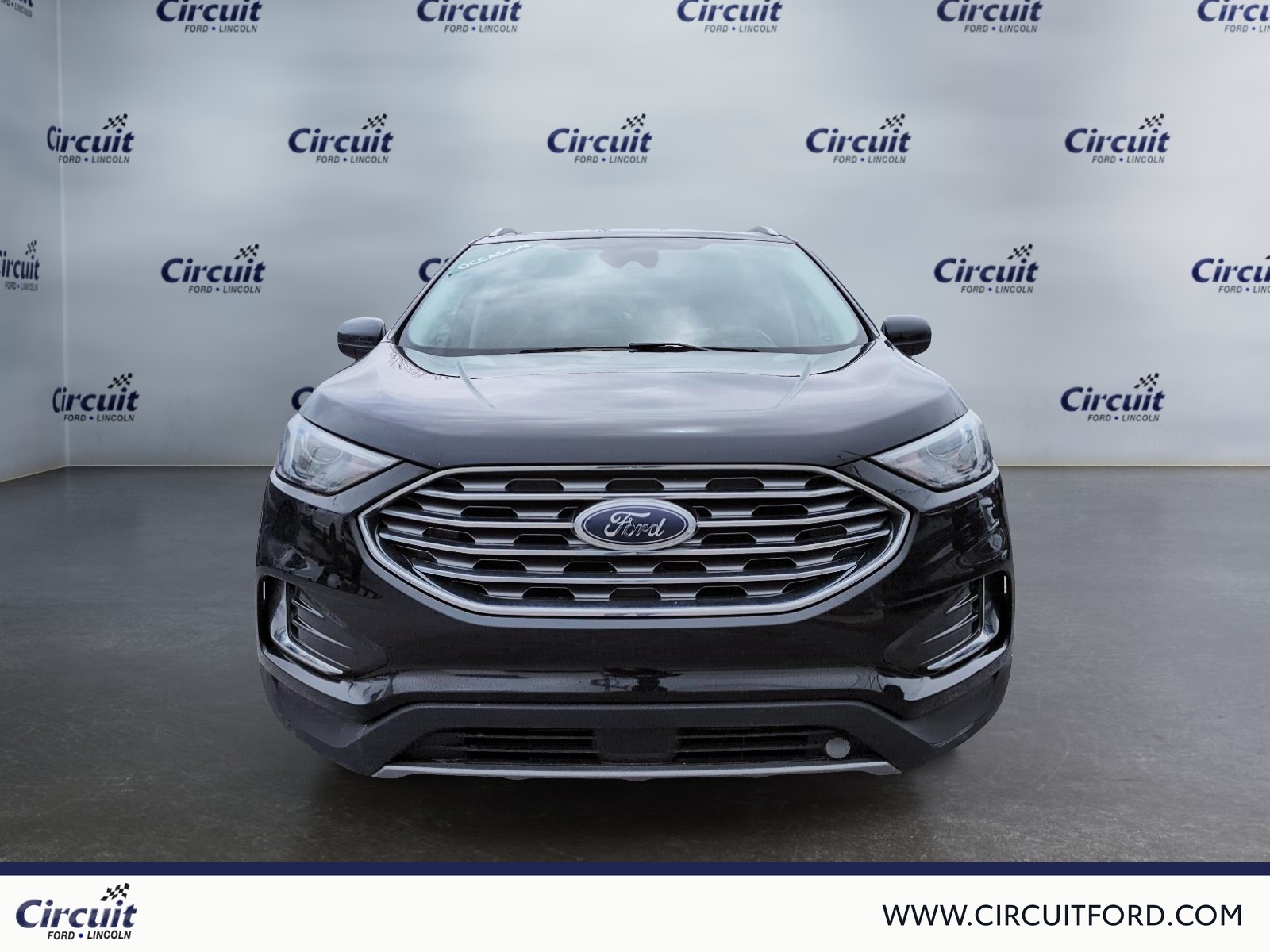2022 Ford Edge - Image 2