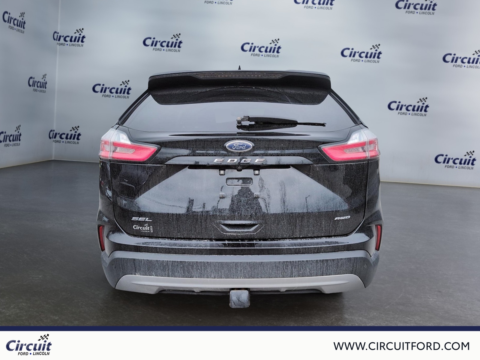2022 Ford Edge - Image 4