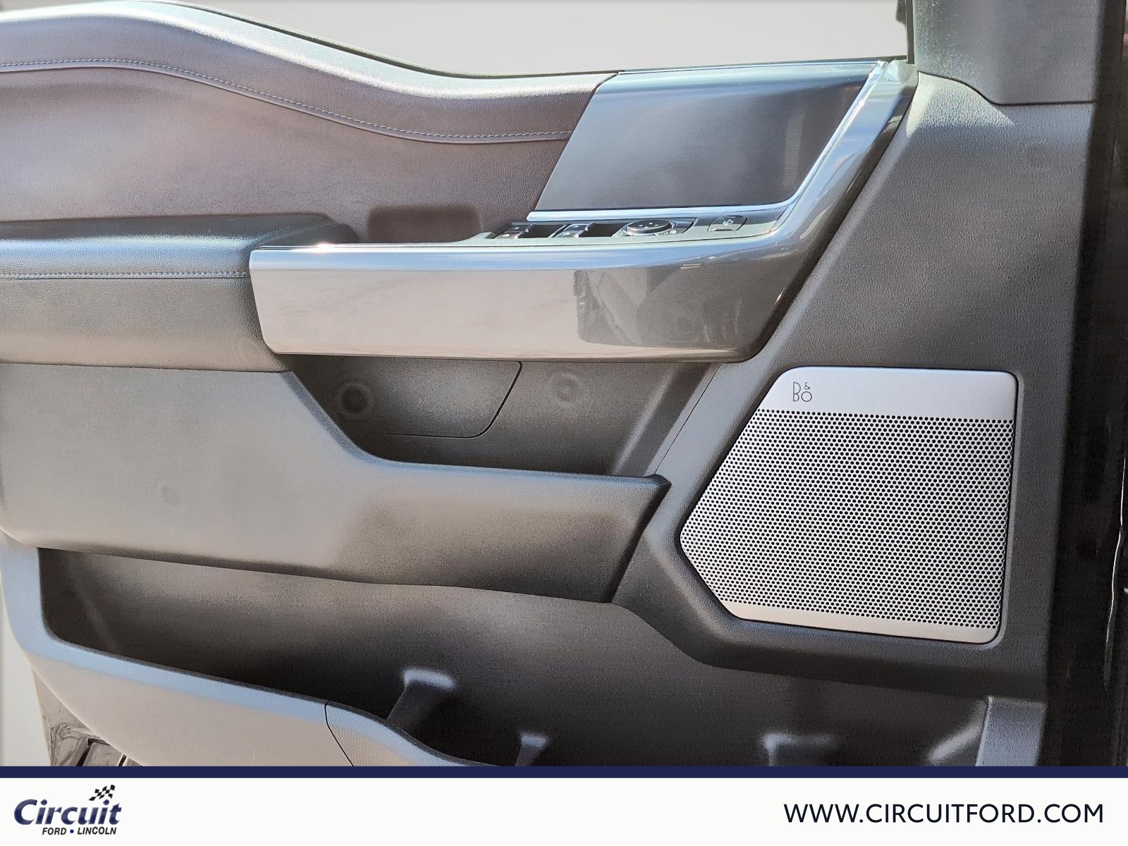 2022 Ford F-150 - Image 11