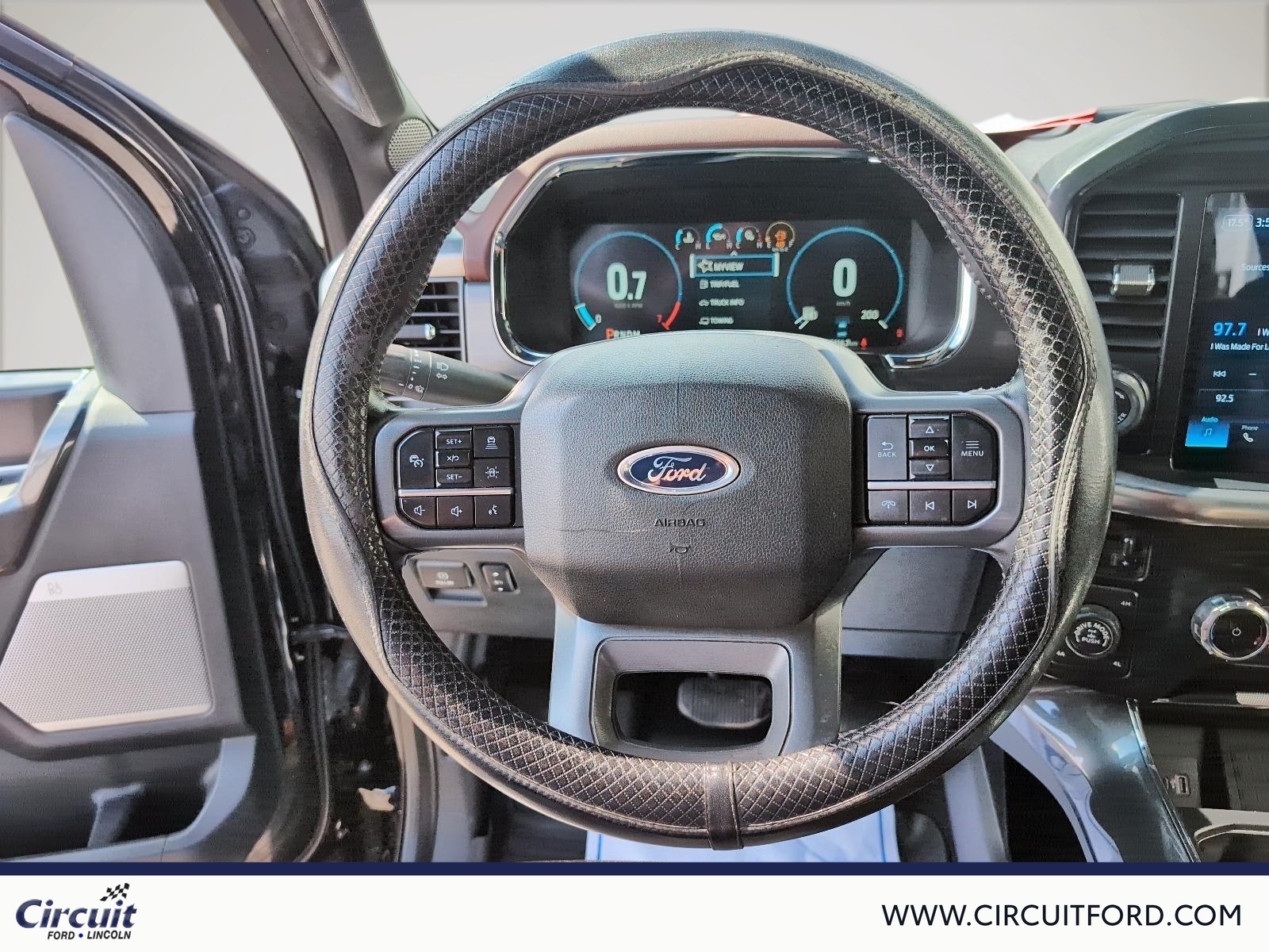 2022 Ford F-150 - Image 12