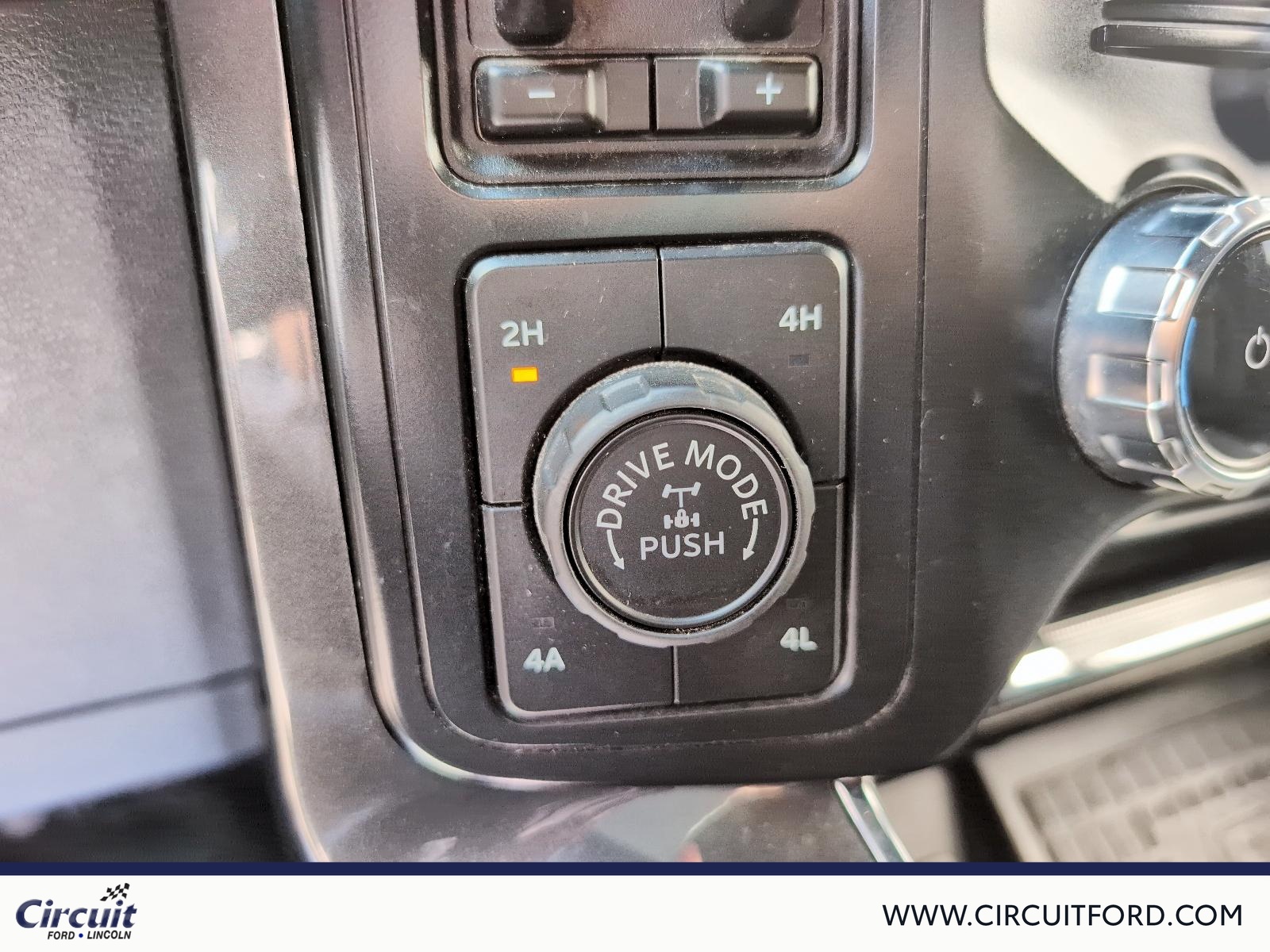 2022 Ford F-150 - Image 16
