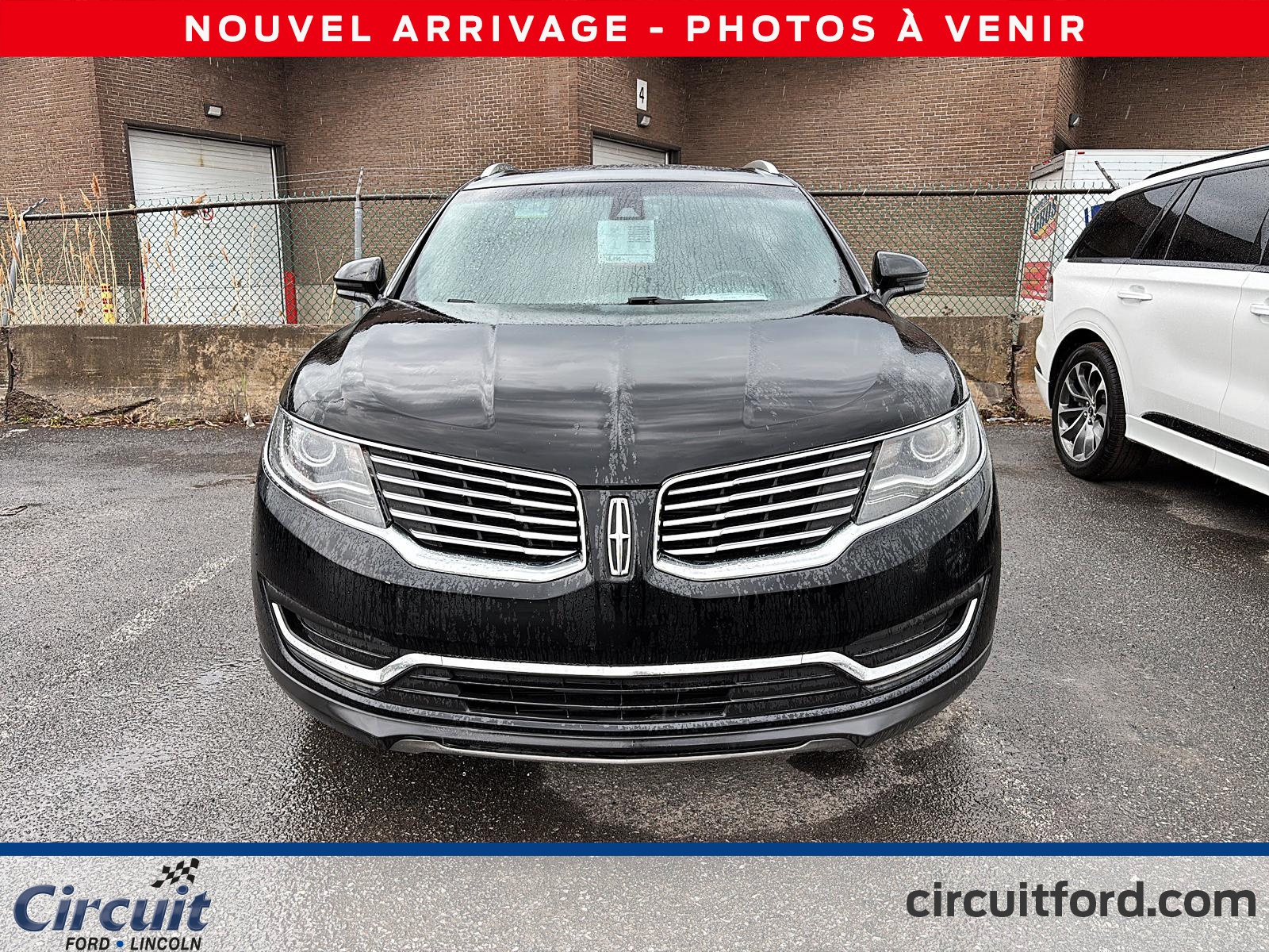 2016 Lincoln MKX - Image 2