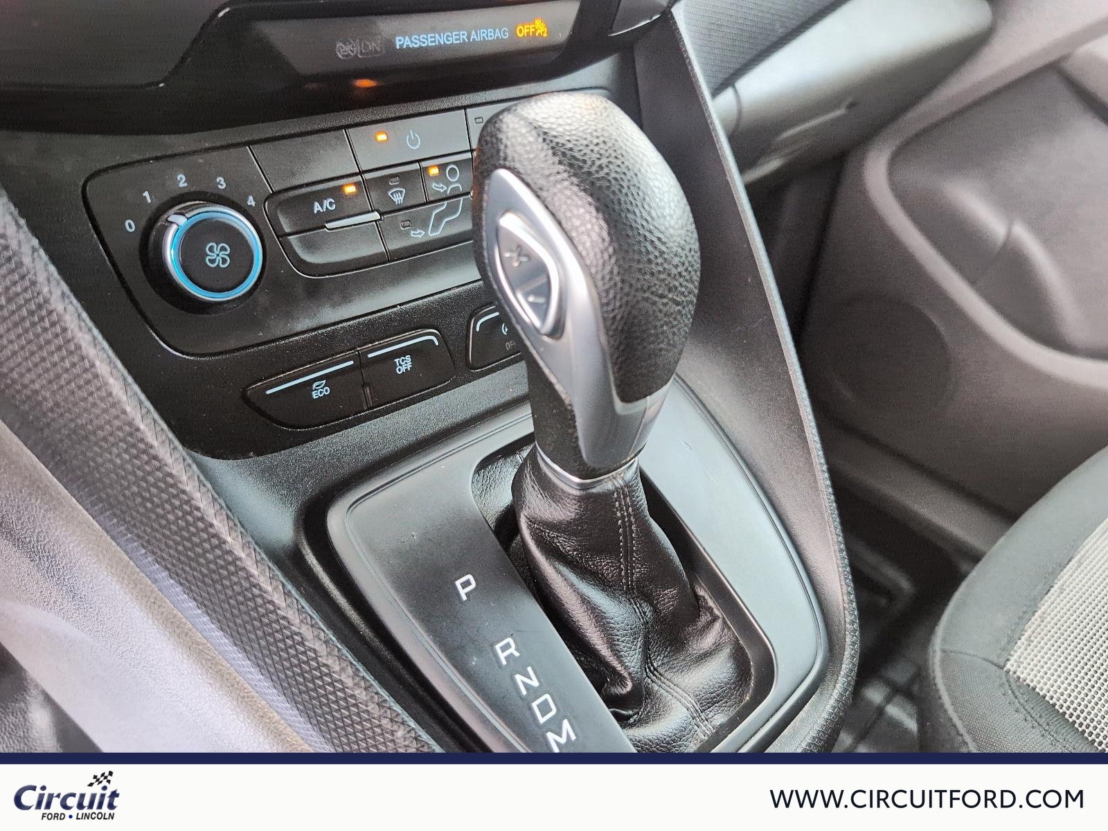 2019 Ford Transit Connect - Image 14