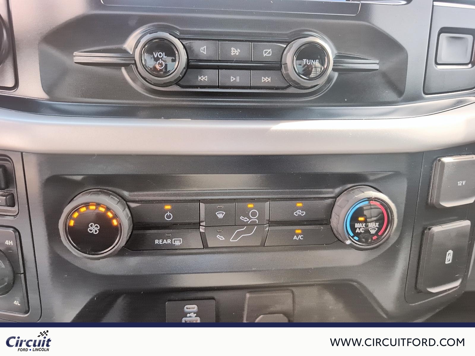 2022 Ford F-150 - Image 12