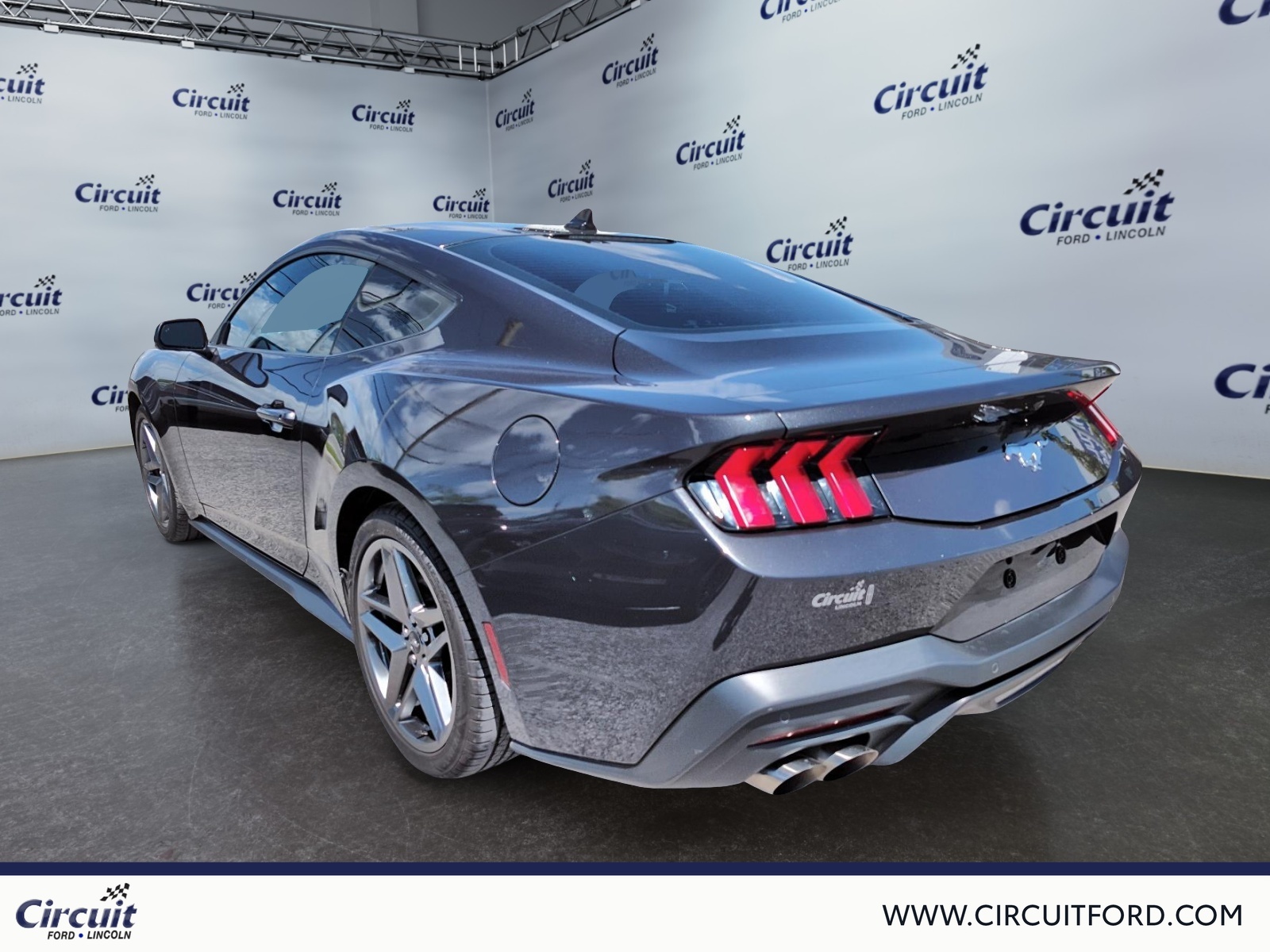 2024 Ford Mustang - Image 5