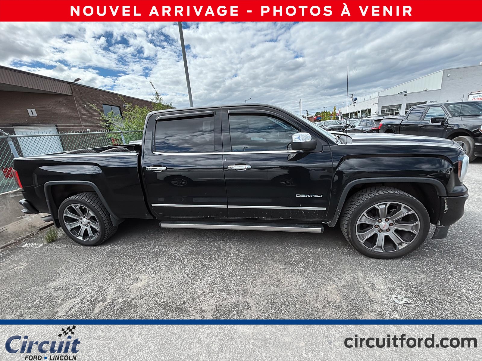 2017 GMC Sierra 1500 - Image 3