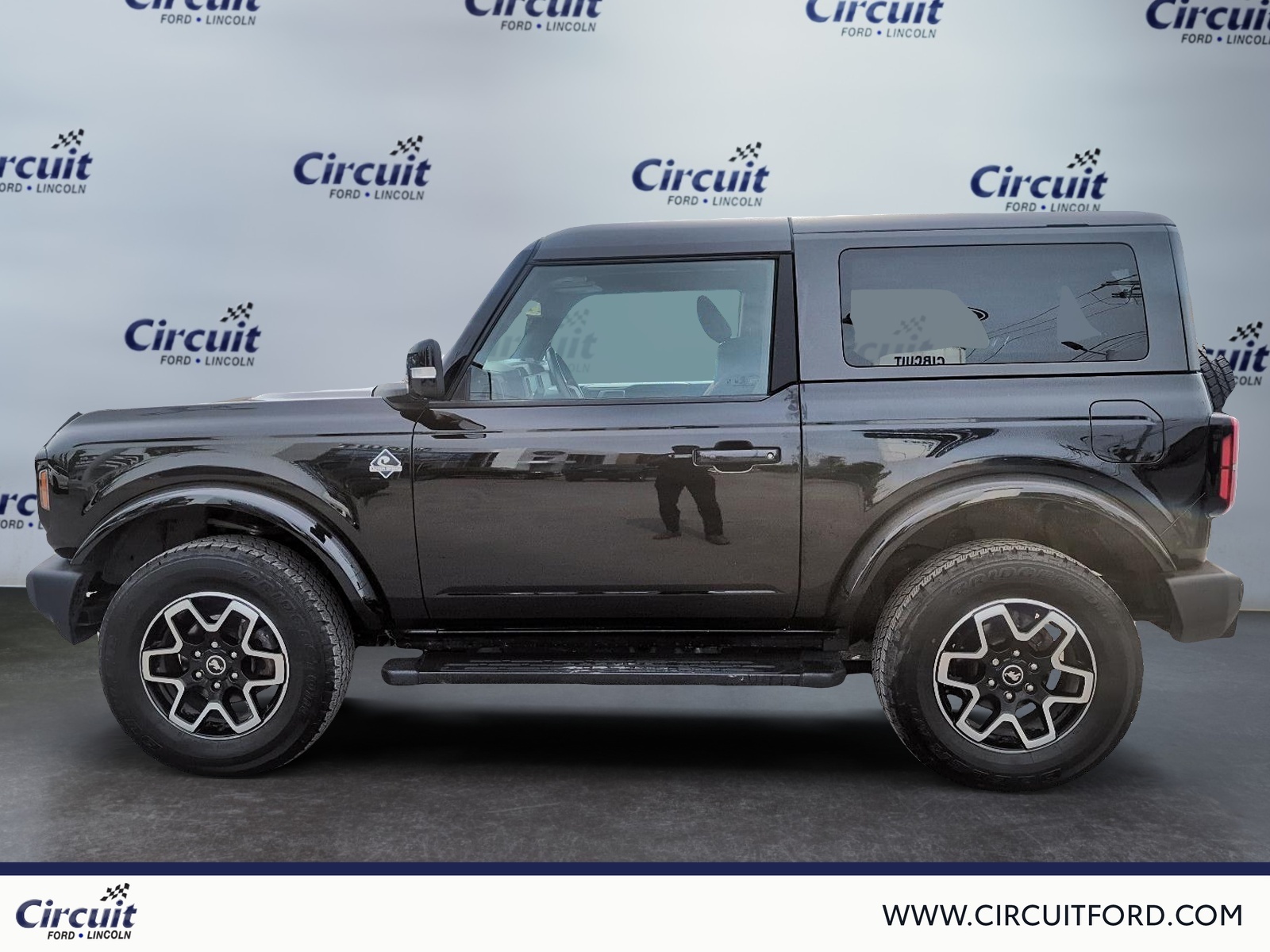 2022 Ford Bronco - Image 6