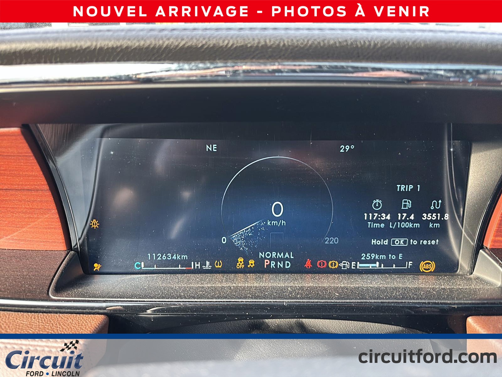 2022 Lincoln Navigator - Image 4