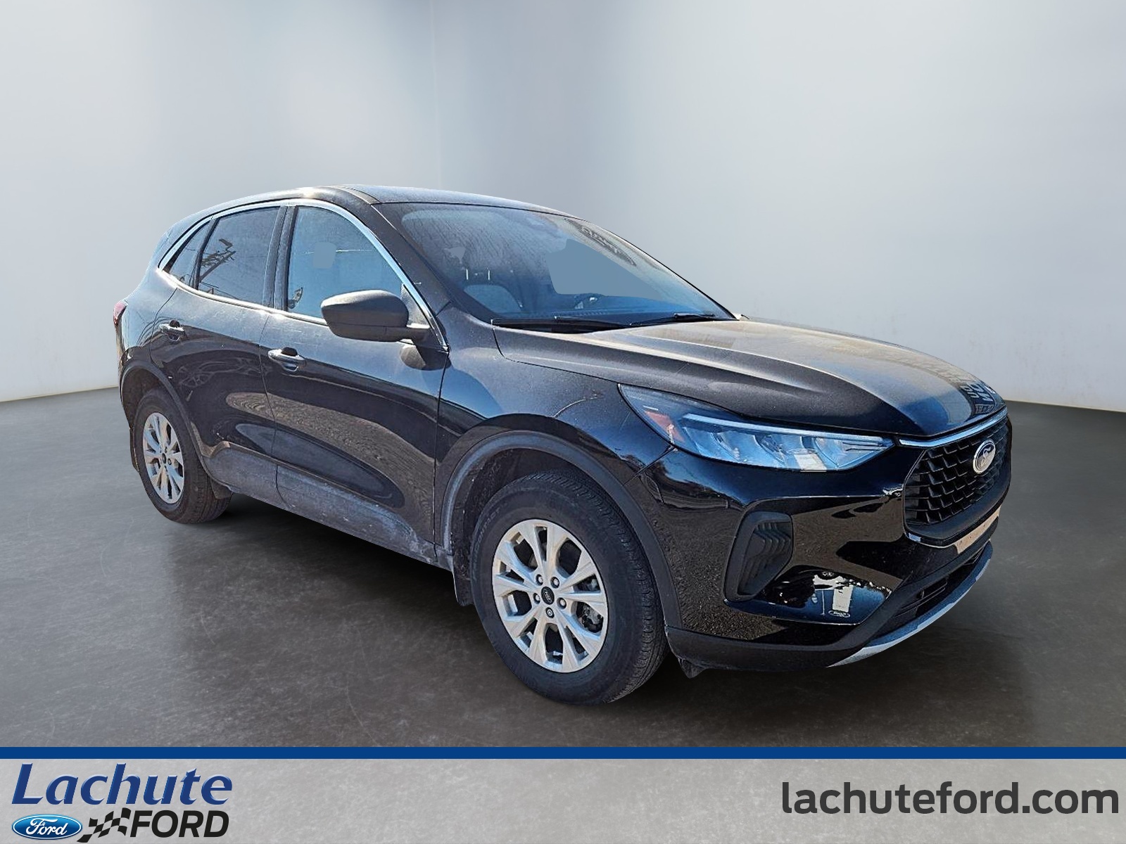 2024 Ford Escape - Image 3