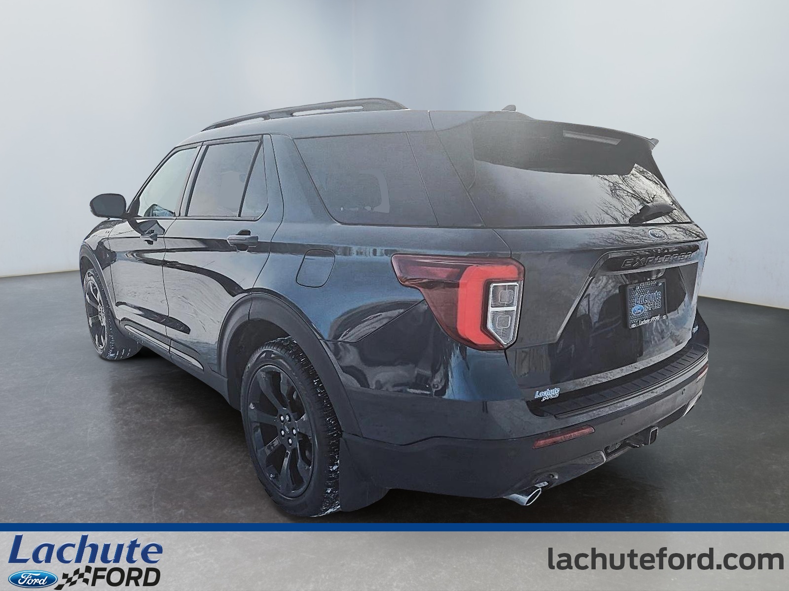 2023 Ford Explorer - Image 5