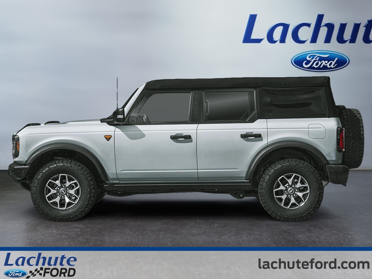 2026 Ford Bronco - Image 3